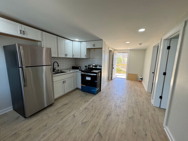 Building Photo - 2 bedroom 1 bath in Murray