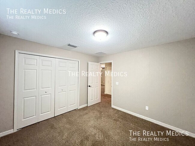 Building Photo - 83 Guava Pass