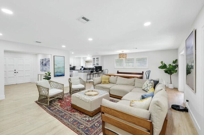 Building Photo - 486 NW 1st St