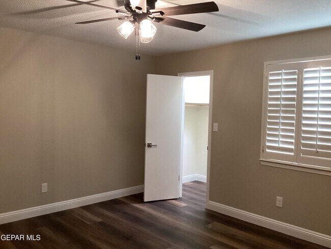 Building Photo - 106 Bernice Pl