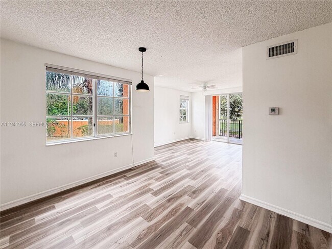 Building Photo - 2080 W Preserve Way