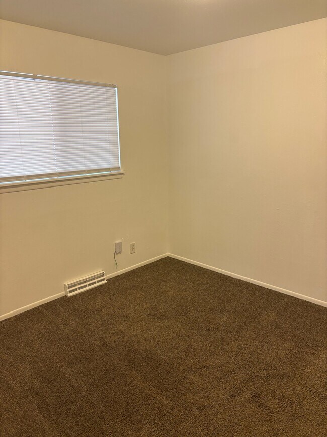 Building Photo - 3607 Sheffield Ln