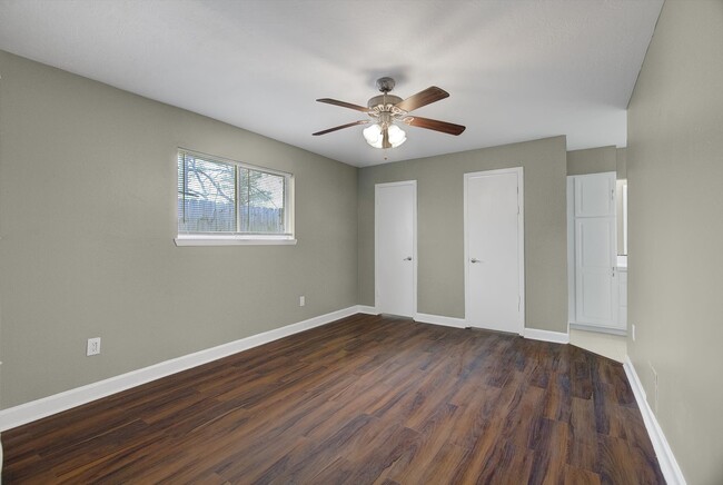 Building Photo - 6315 Rustygate Dr