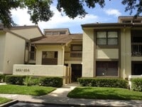 Building Photo - 250 Woodlake Wynde