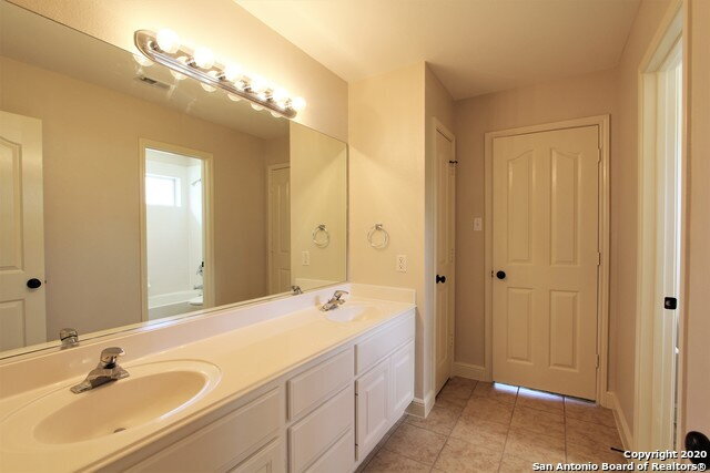 Building Photo - 1806 Three Forks