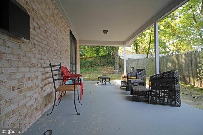 Building Photo - 1816 Briggs Rd