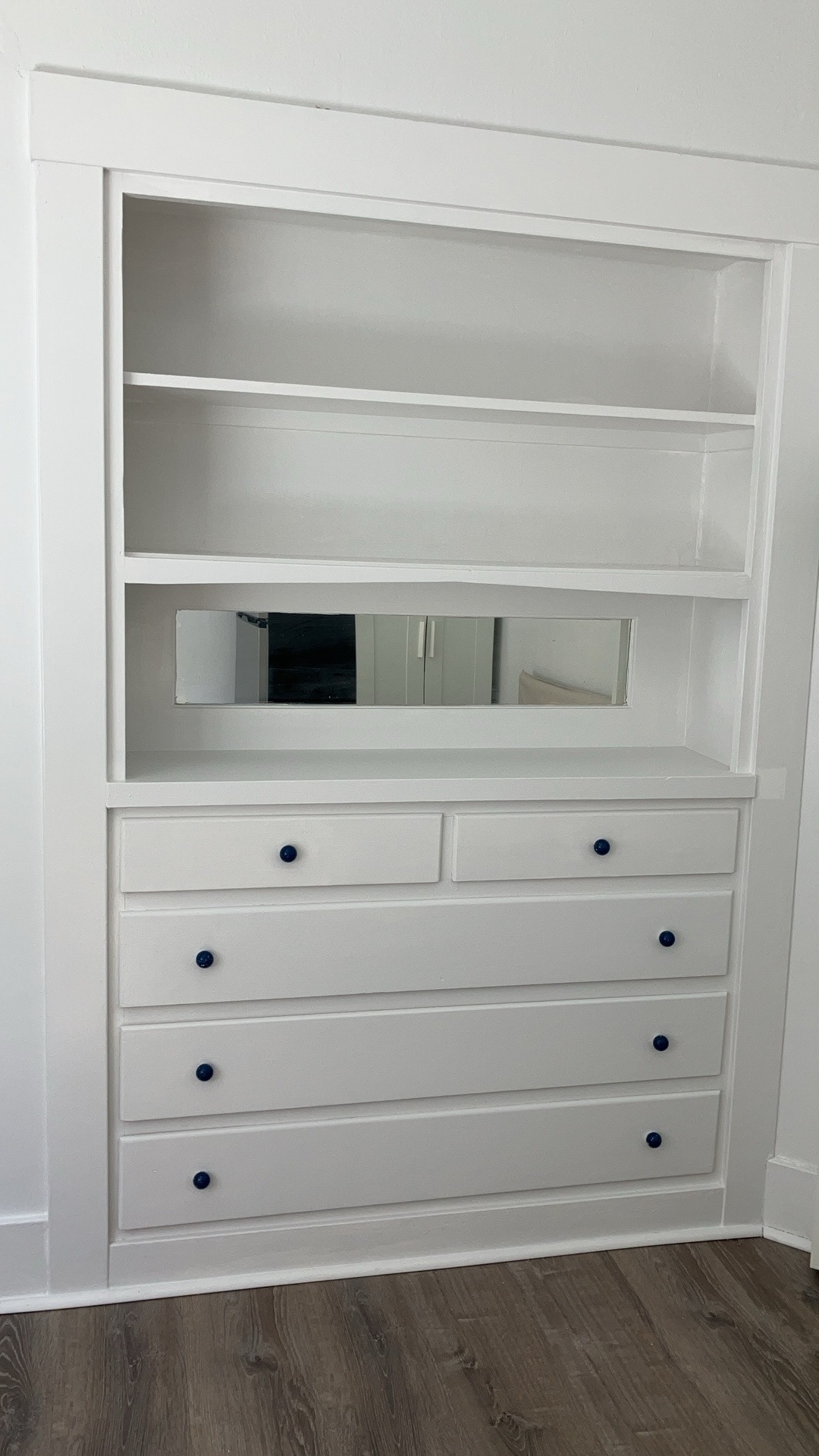 Bedroom 3 built in cabinet - 2329 Parker St