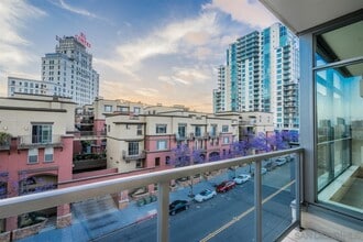 Building Photo - Beautiful 1Br/1Ba Downtown San Diego Condo In High-rise! Water Included! With Parking, Gym, Pool,...