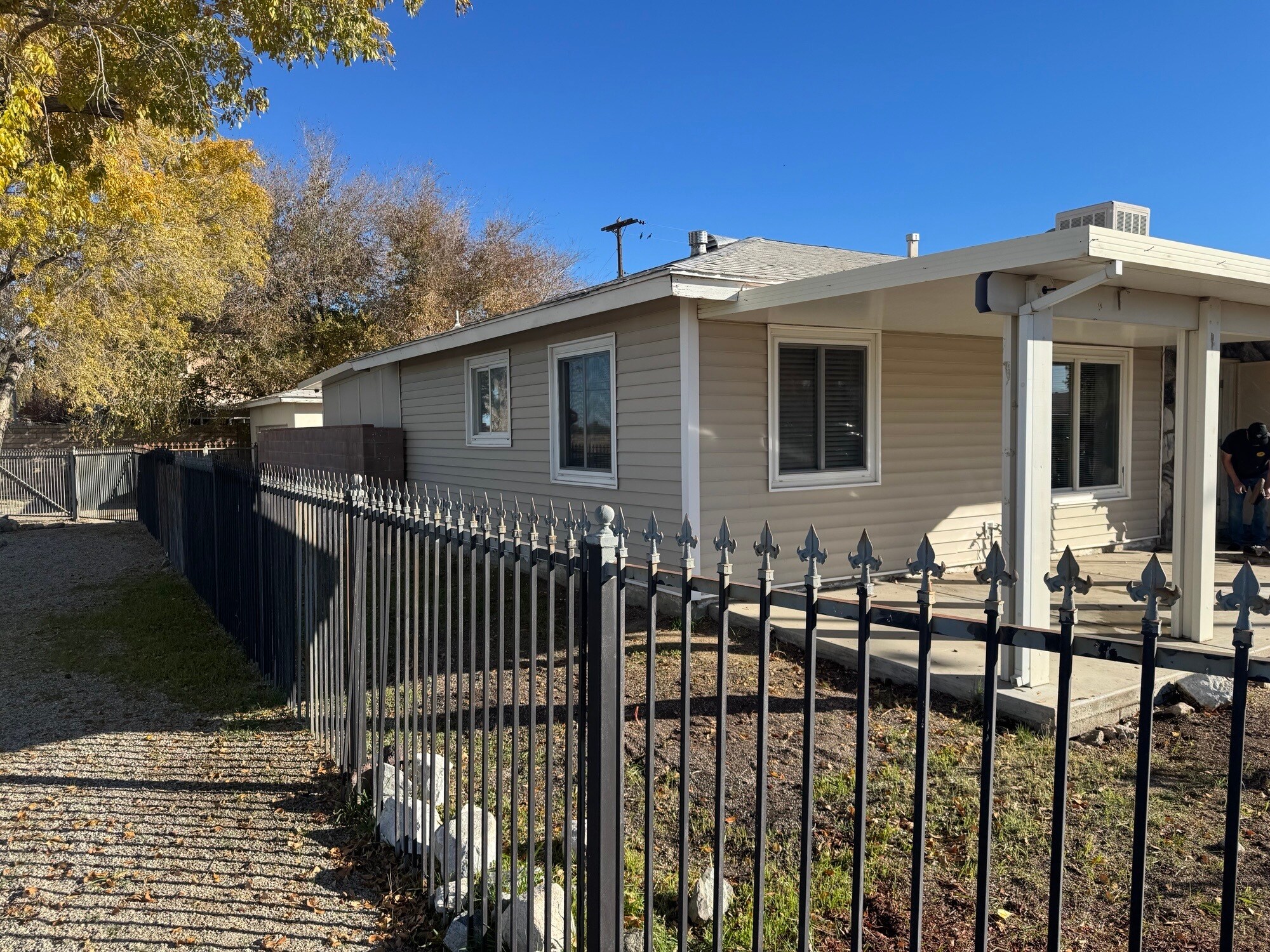 Building Photo - 38756 Landon Ave