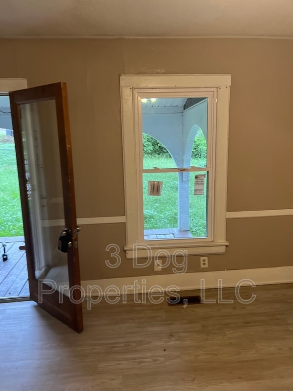 Building Photo - 4038 Denham Rd