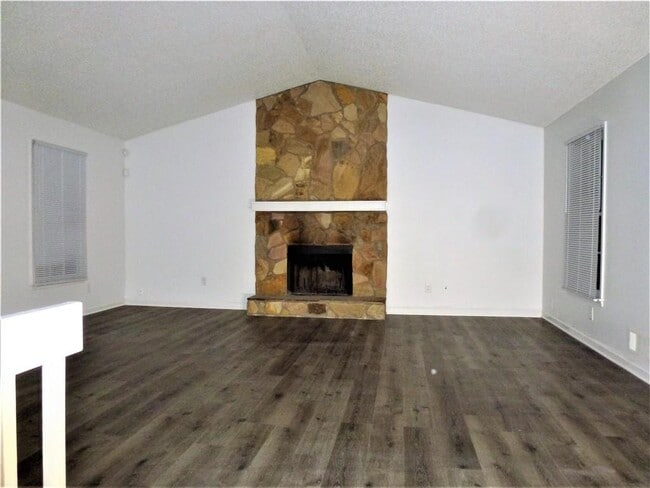 Building Photo - 382 Cross Creek Pl