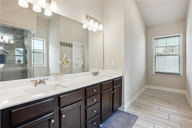 Building Photo - 106 Logan Pass Dr