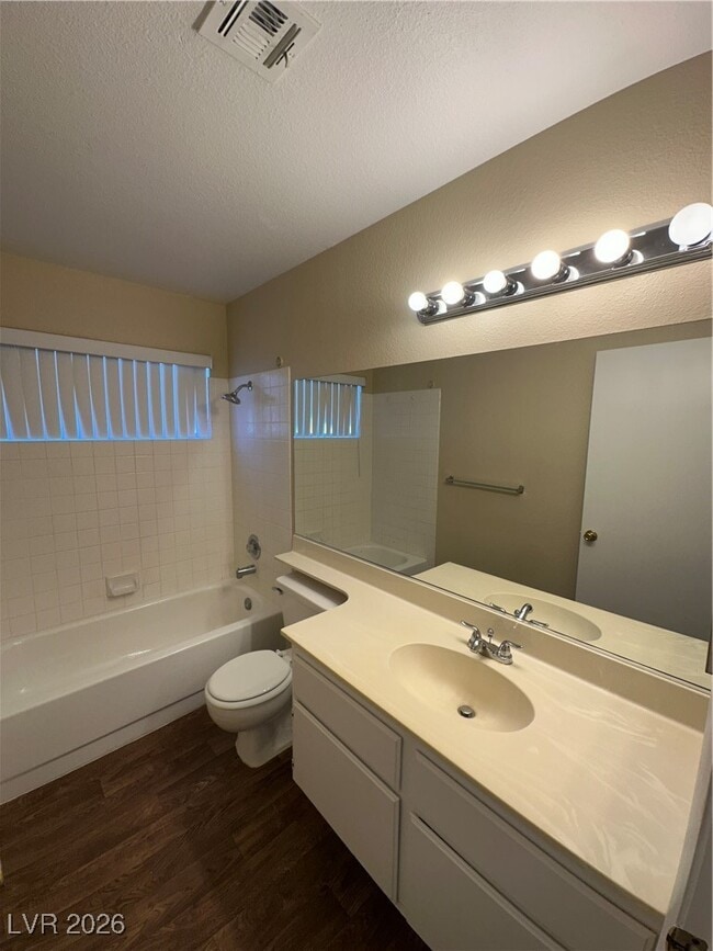 Building Photo - 2120 Running River Rd