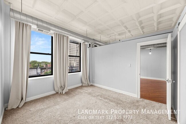 Building Photo - 1307 S Wabash Ave