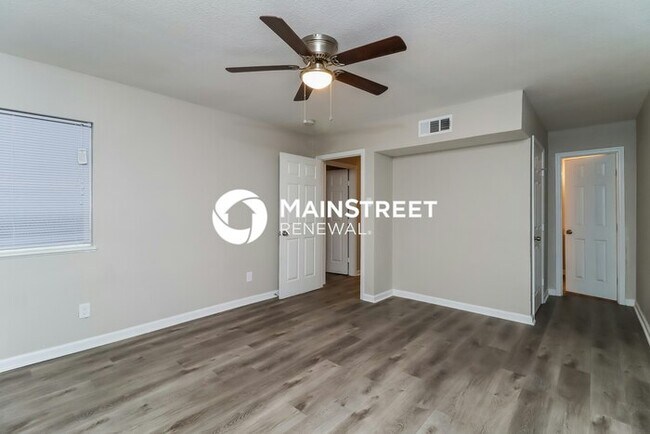 Building Photo - 3 Bedroom Pet-Friendly Home in Fort Worth,...