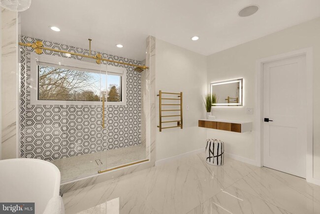 Building Photo - 4913 Sherier Pl NW