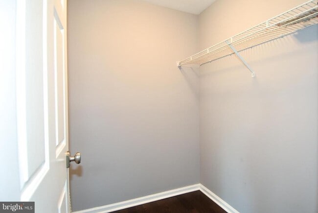 Building Photo - 990 Harrison Cir