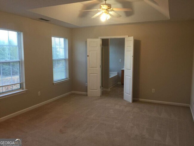 Building Photo - 532 Easton Dr