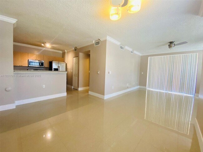 Building Photo - 2360 E Preserve Way