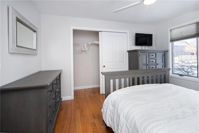 Building Photo - 262 Wood Hill Rd