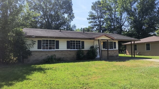 Primary Photo - 2401 Howard Dr