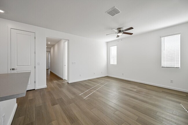 Building Photo - 25244 W Wayland Dr
