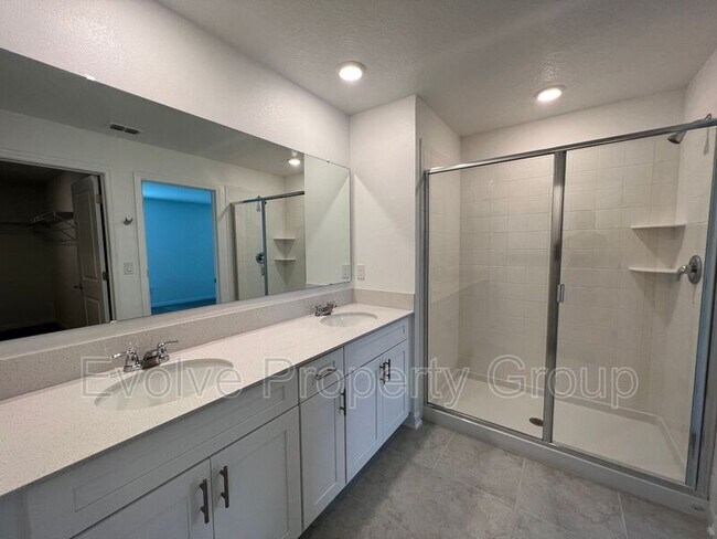 Building Photo - 2614 Hoptree Ln