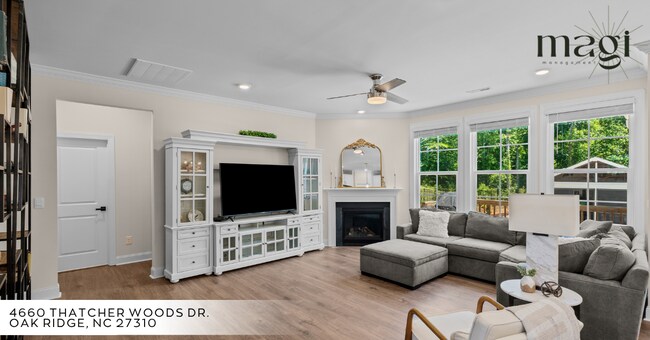 Building Photo - 4660 Thatcher Woods Dr