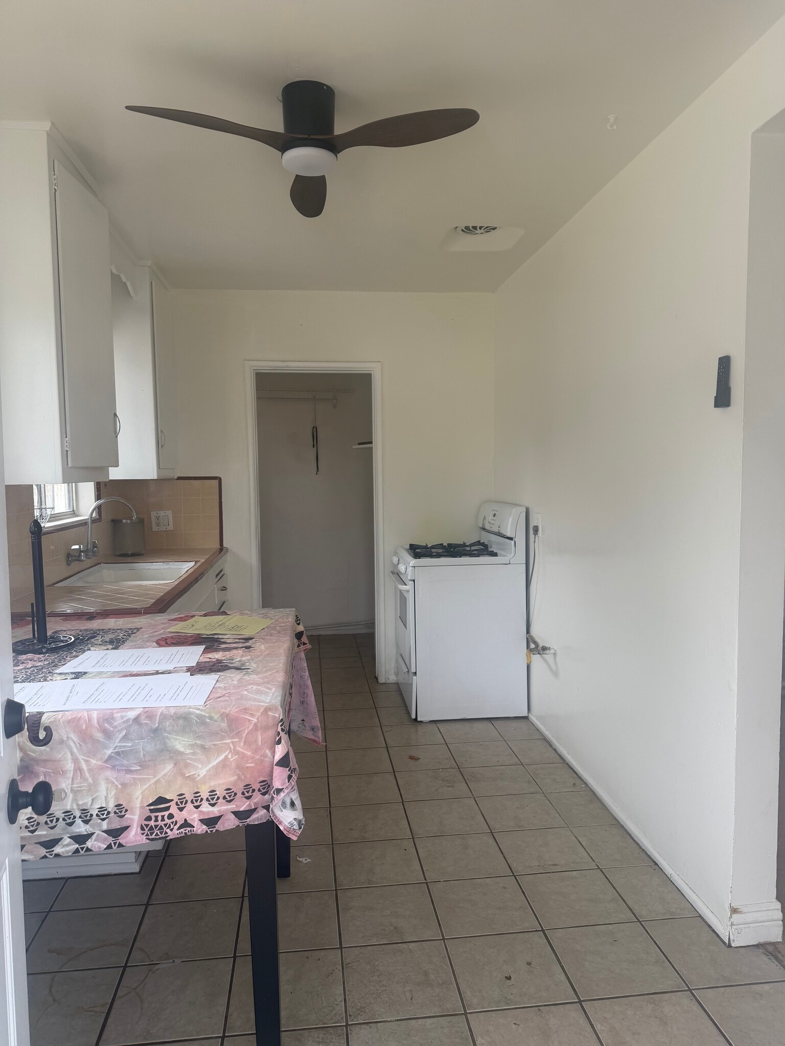 Building Photo - 108 N Date Ave