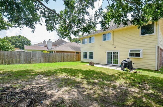Building Photo - 15018 Moss Boulder Ct