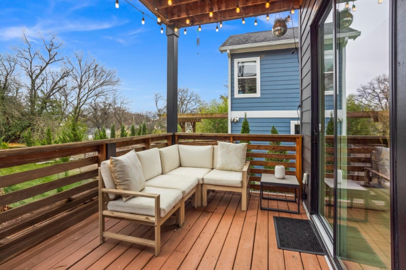 Building Photo - 2210 14th Ave N