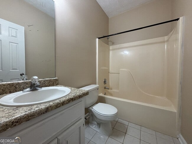 Building Photo - 3410 Camens Ct NE