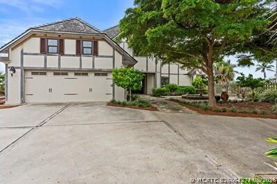 Building Photo - 965 Pebble Ln