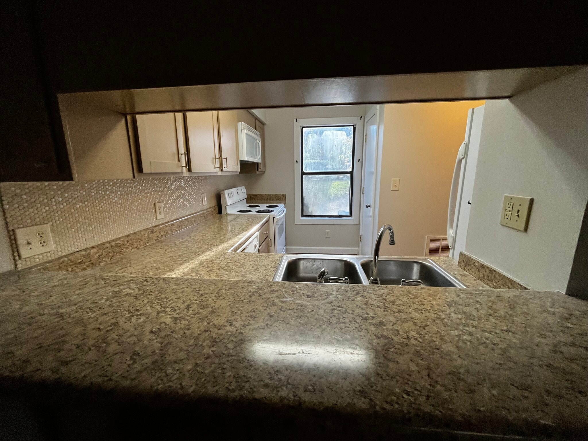Building Photo - 129 Greengate Court