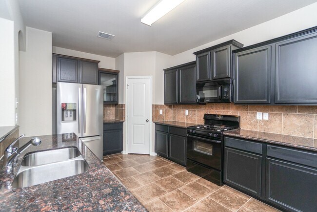 Building Photo - 31 Indian Palms Dr