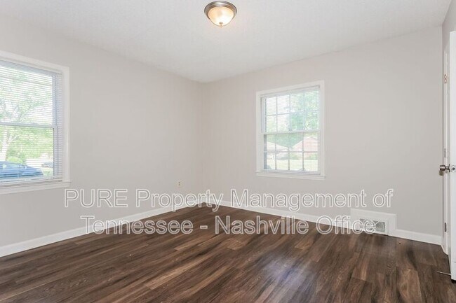 Building Photo - 1441 Whitney Ave