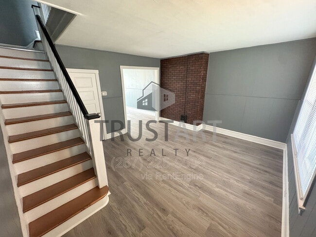 Building Photo - 2640 S Robinson St