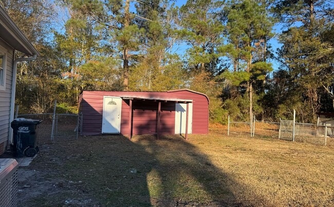 Building Photo - Cozy rural home