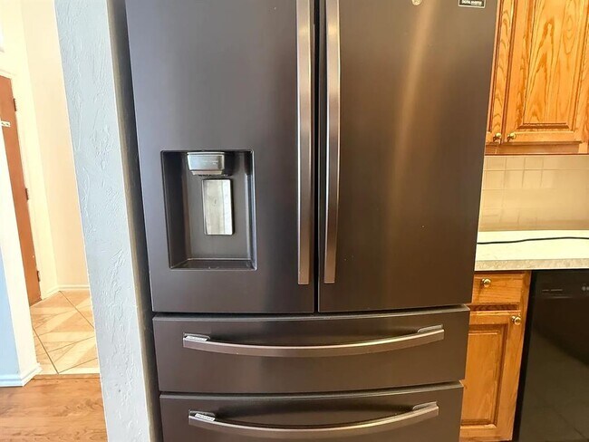 Building Photo - 1016 Westbury Terrace