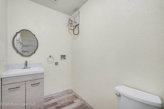 Building Photo - 701 Tropic St