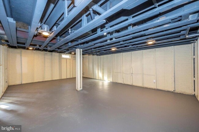 Building Photo - 426 Washington St