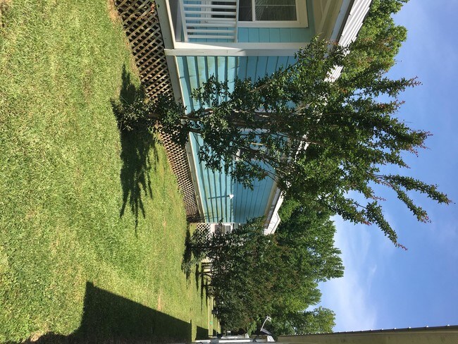 Building Photo - 22 Cottage Grove Dr