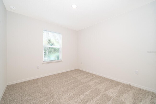 Building Photo - 5261 Luisa Ct