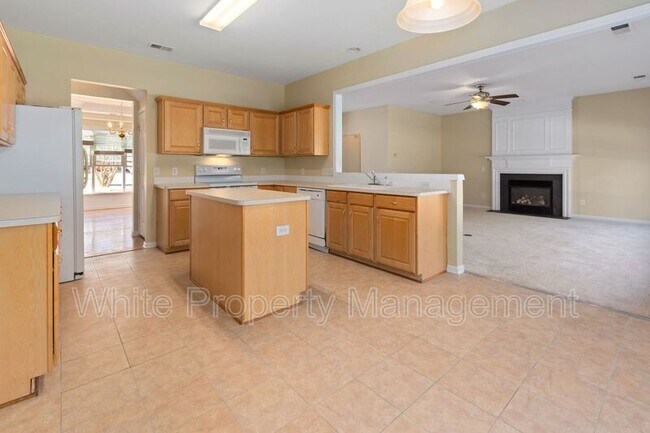 Building Photo - 12507 Provincetowne Dr