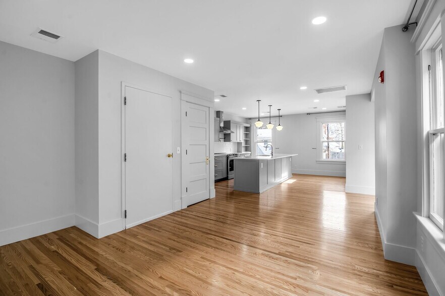 Building Photo - 349 Elmwood Ave