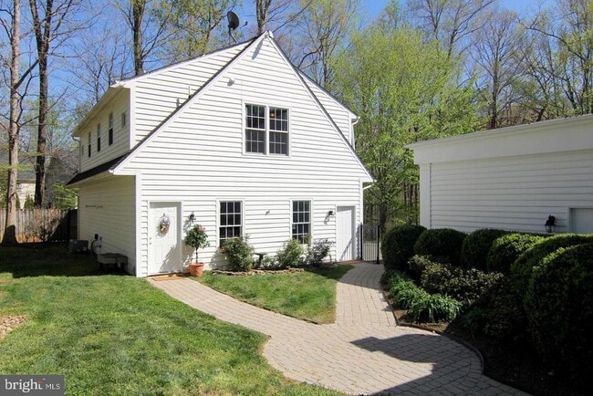 Building Photo - 10856 Patowmack Dr