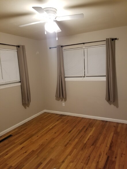 Building Photo - 1207 Castlerock Dr