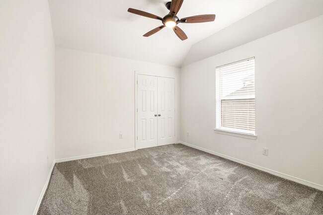 Building Photo - 28131 Scenic Shore Ln