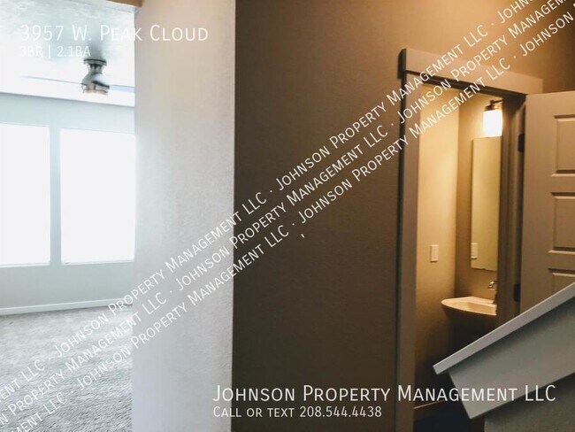 Building Photo - 3957 W Peak Cloud Dr
