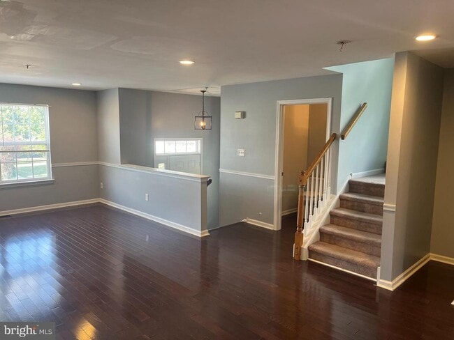 Building Photo - 313 Glenn Rose Cir